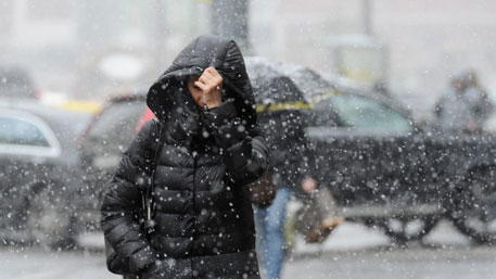 Погода на понедельник: гололедица, в ряде регионов выпадет снег