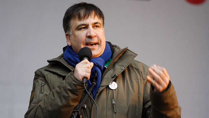 Саакашвили заявил, что покончил бы с собой на месте Порошенко
