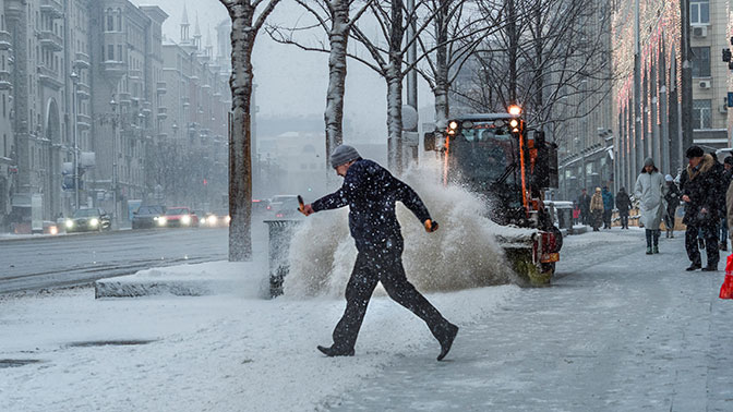 Картинки по запросу В Москве выпало рекордное количество снега