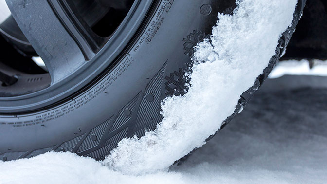 ГИБДД не будет штрафовать водителей без зимних шин