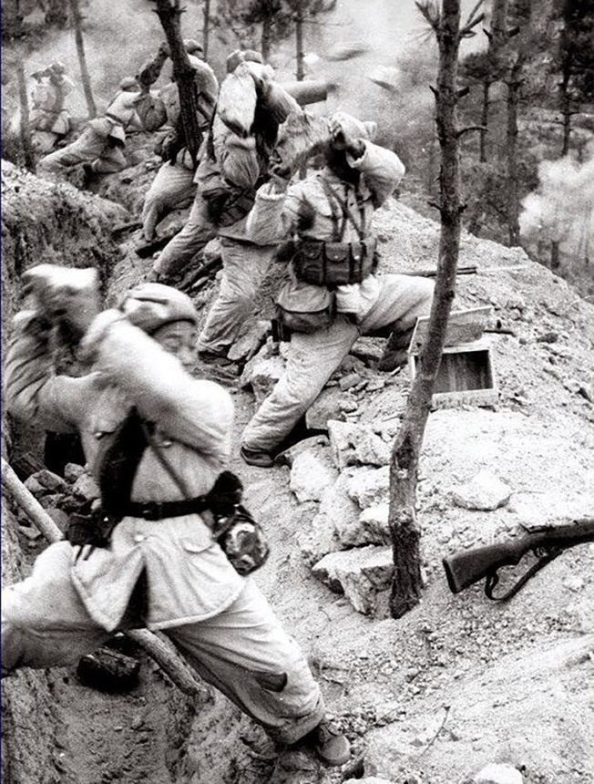 Китайские добровольцы на Корейской войне.