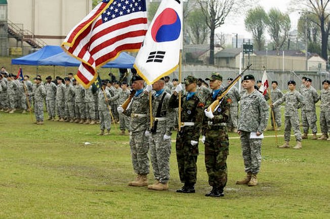Американский контингент в Республике Корея.