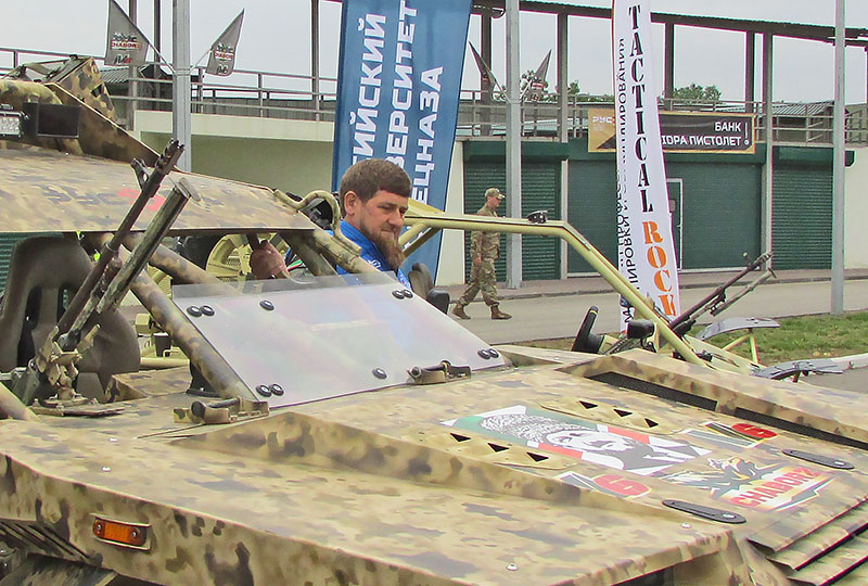 Глава Чеченской Республики Рамзан Кадыров осмотрел «Чаборз М-6».