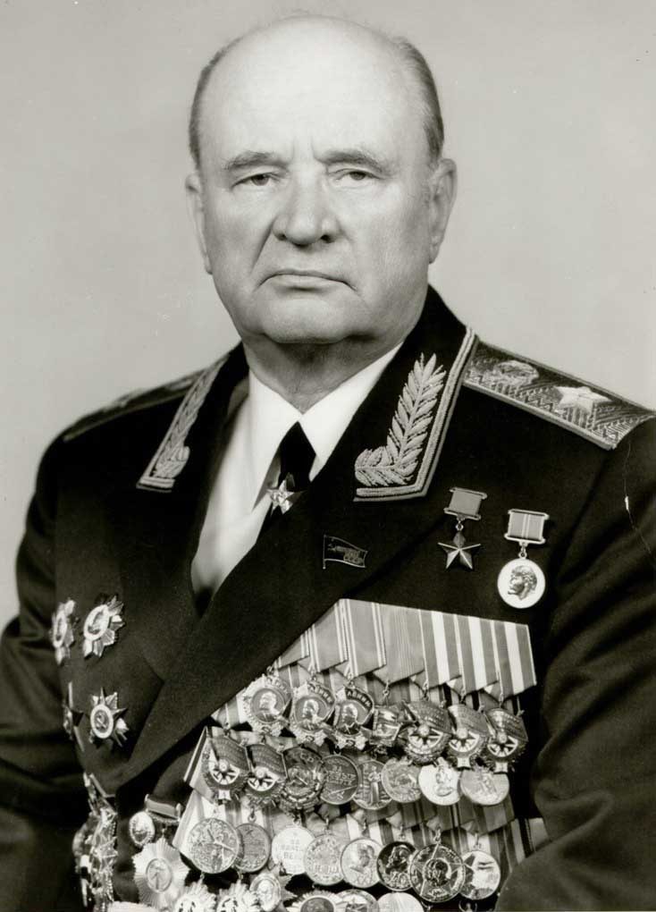 Герой Советского Союза генерал армии Петр Иванович Ивашутин.