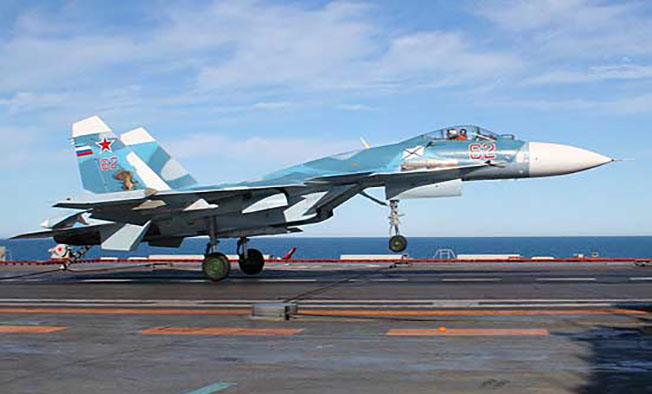Посадка Су-33 на палубу крейсера «Адмирал Кузнецов».
