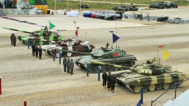 Названы главные конкуренты России в «Танковом биатлоне»