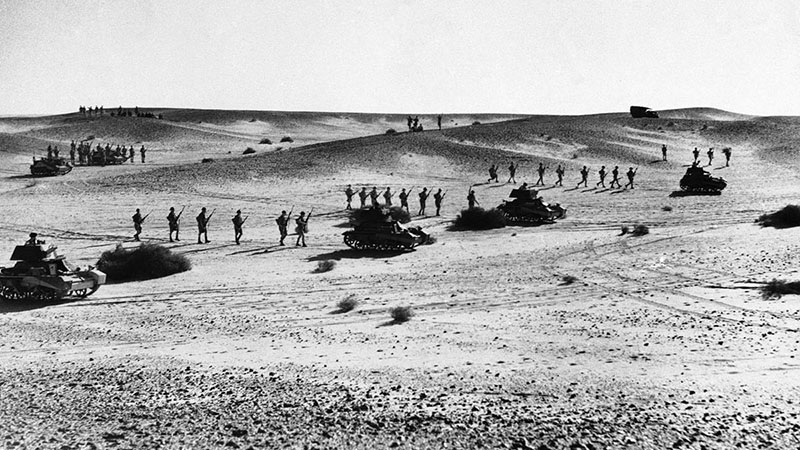 Высадка англо-американских войск в Северной Африке.