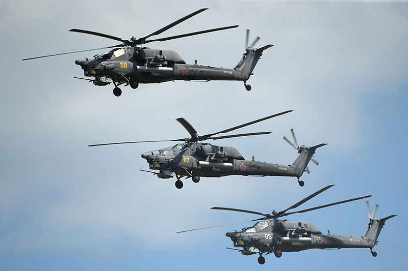 Вертолетчики показывают свое мастерство на конкурсе «Авиадартс».