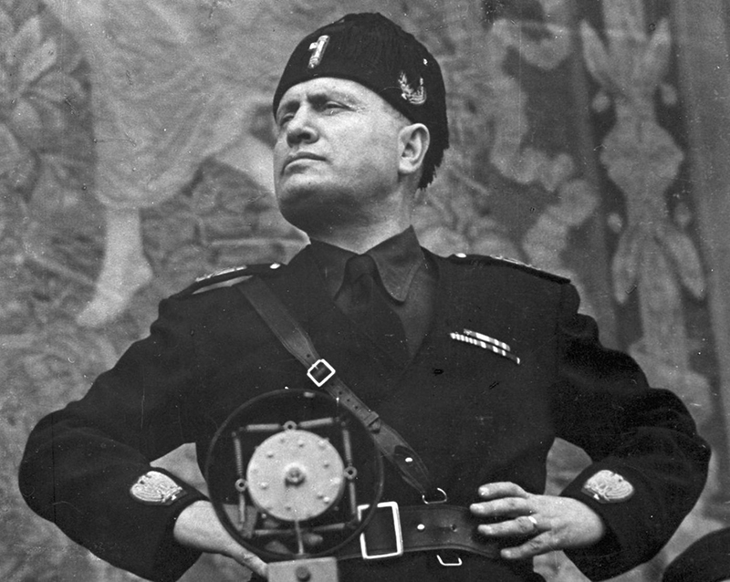 Премьер-министр Италии, лидер Национальной фашистской партии Бенито Муссолини.