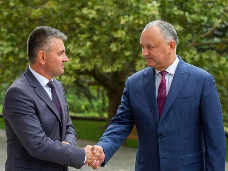 Президент Игорь Додон провел встречу с руководителем Приднестровья Вадимом Красносельским.