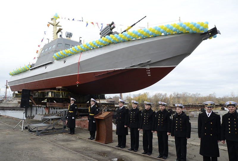 Первые два бронекатера «Гюрза» проекта 58150 Украина построила на судоверфи «Ленинская кузница» в Киеве.