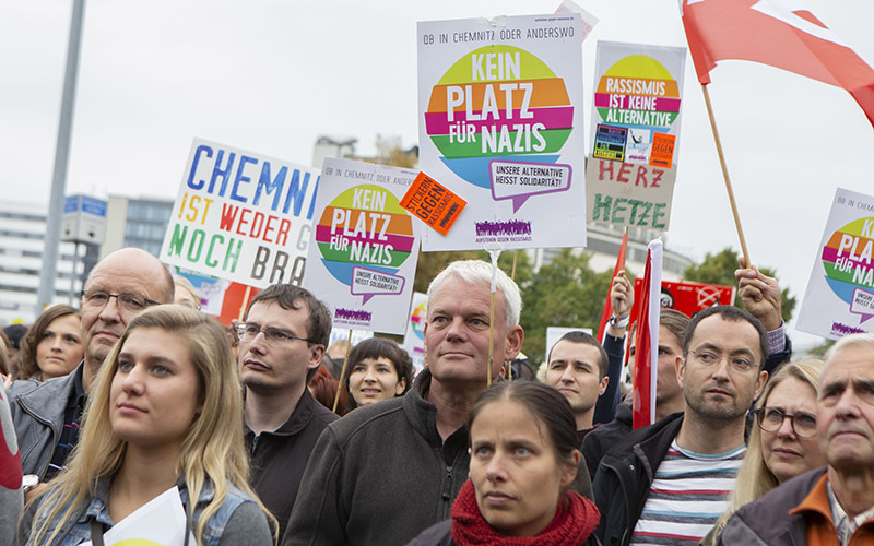 В Хемнице прошли многотысячные демонстрации против ксенофобии.