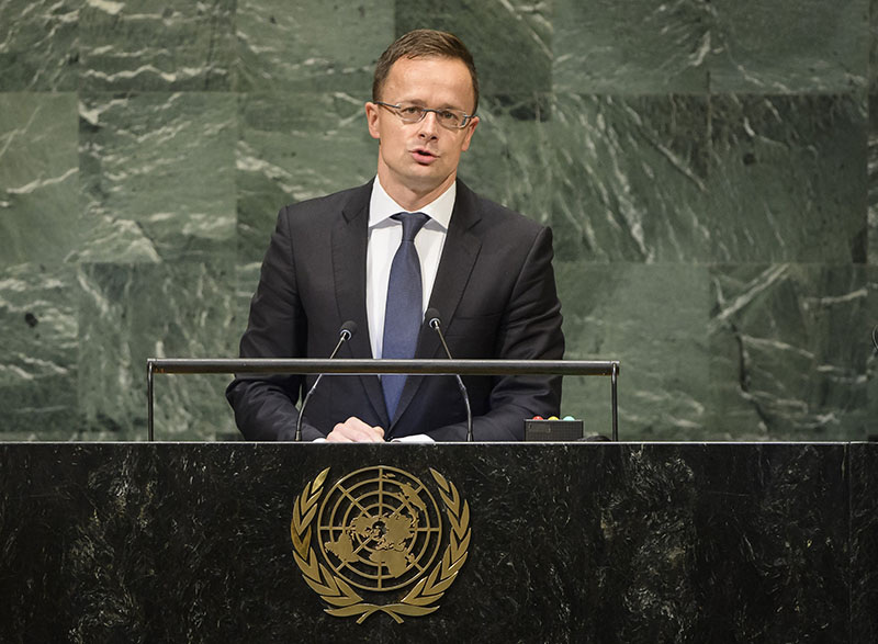Глава МИД Венгрии Петер Сийярто на Генассамблее ООН.