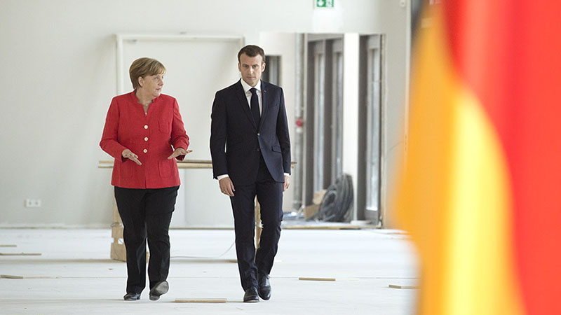 Лидеры Франции и ФРГ в июне этого года обсуждали предложения по реформированию ЕС.