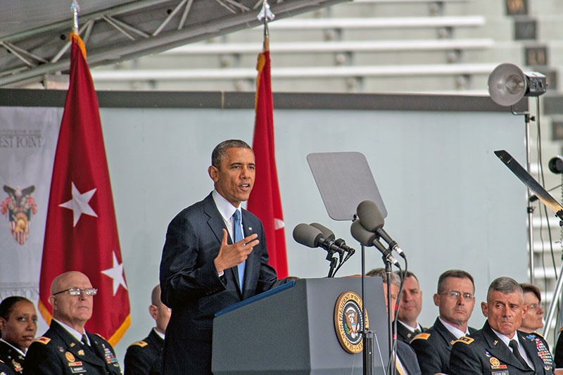Барак Обама выступает в военной академии «Вест Пойнт» в мае 2014 года.
