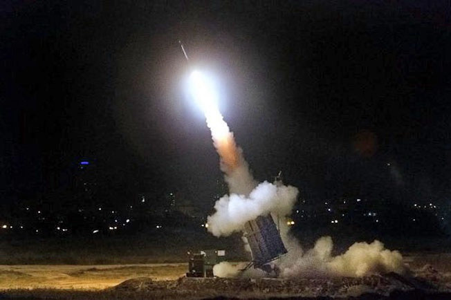 «Железный купол» Израиля смог перехватить менее трети из сотен палестинских ракет.