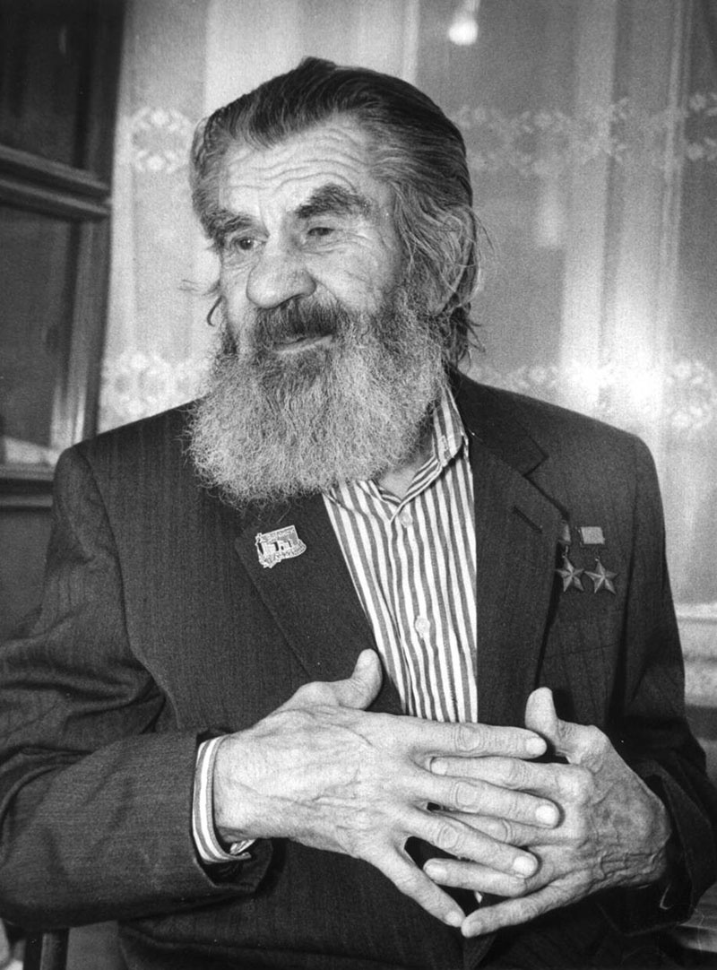 Виктор Николаевич Леонов не расставался с бородой до последних дней своей жизни.