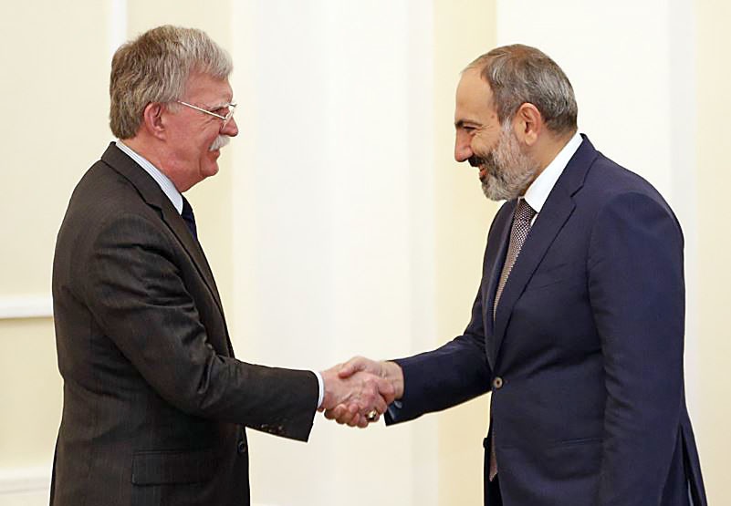 Джон Болтон в ходе визита в Ереван выразил заинтересованность в продаже Армении американского оружия.
