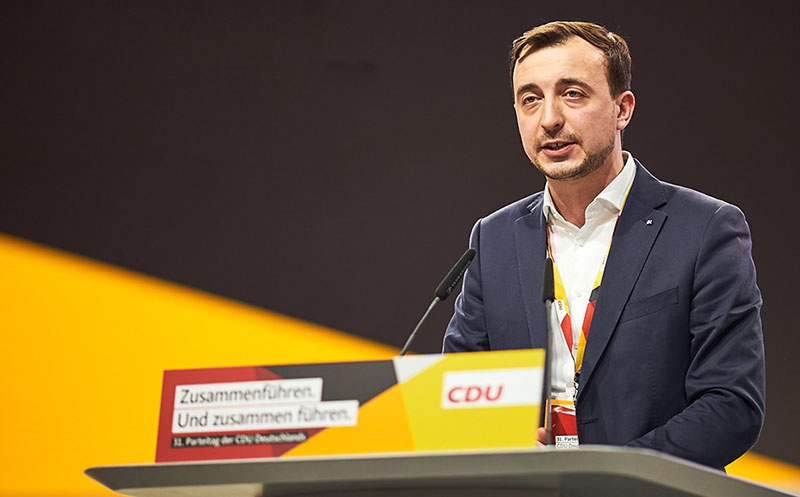 В ХДС на пост генсека партии избран 33-летний Пауль Цимиак.
