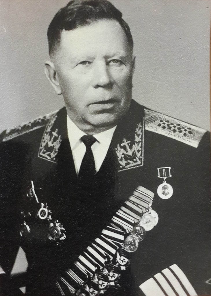 Контр-адмирал Н.И. Шибаев.