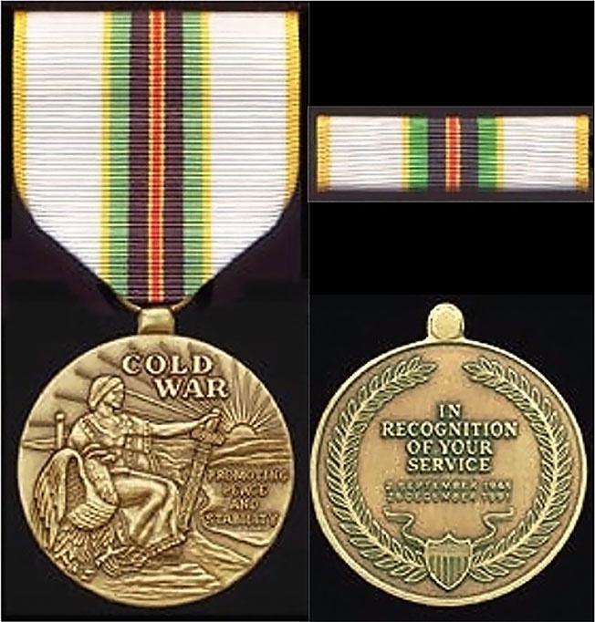 Медаль США  «За победу в холодной войне». Говорят, у Горбачева такая же есть.
