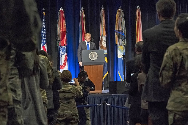 Дональд Трамп выступил в Пентагоне.