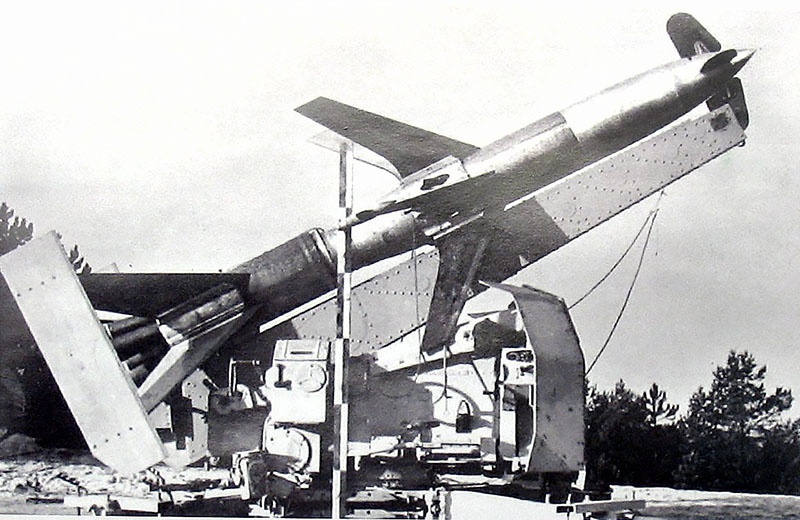 Немецкая зенитная ракета Rheintochter.