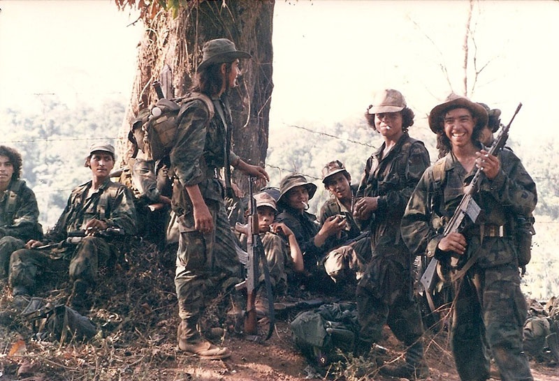Финансируемые Штатами силы «контрас» войну в Никарагуа.