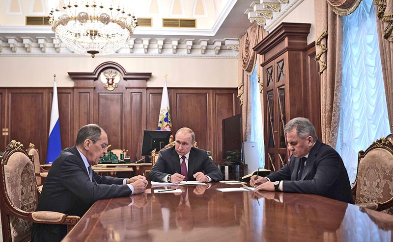 Встреча президента Владимира Путина с главой МИД Сергеем Лавровым и министром обороны Сергеем Шойгу.