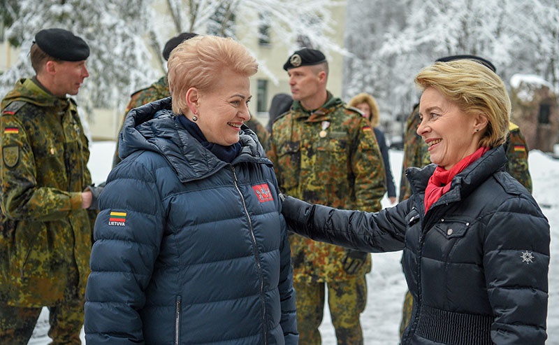 Глава бундесвера заверила, что немецкие солдаты останутся в Литве.