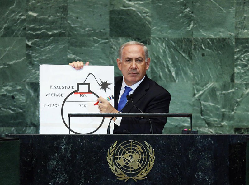Нетаньяху с плакатом в руках на 67-й Генеральной сессии ООН.