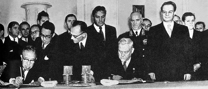Советско-японская декларация 1956 года подписана 19 октября 1956 года в Москве председателем Совета министров СССР Николаем Булганиным и премьер-министром Японии Итиро Хатоямой.