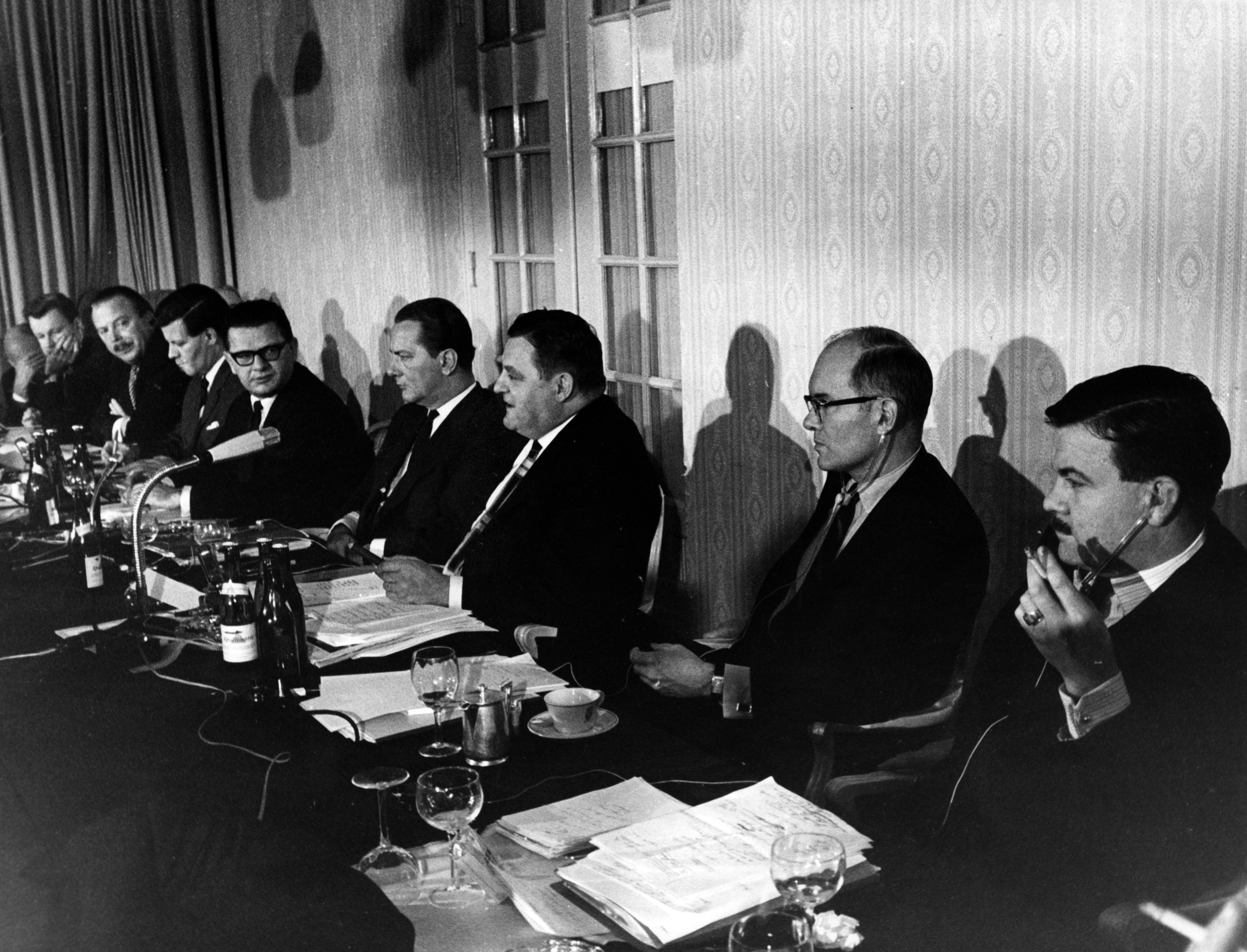 «Встречи по оборонной политике» 60-х годов.