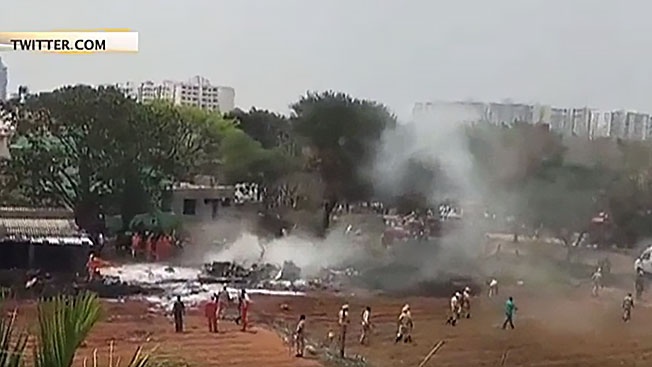 Смертельное «Зеркало»: потерпели крушение самолеты пилотажной группы ВВС Индии