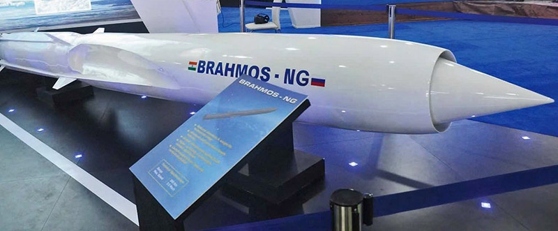 BrahMos-NG или «БраМос-2» - эта версия специально разработана для запуска с истребителя Су-30МКИ. 