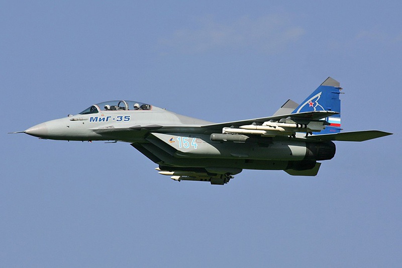 Помимо современной авионики и использования перспективного вооружения, МиГ-35 оснащен новейшим  турбореактивным двигателем РД-33МК.