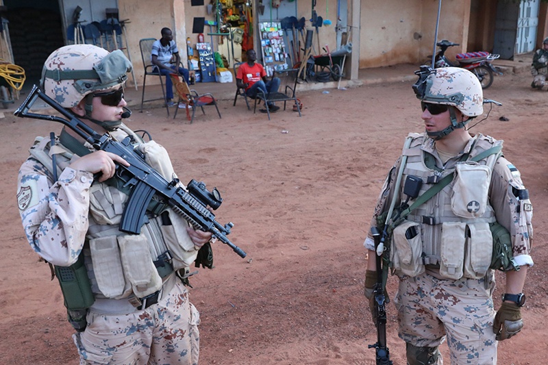 По бартеру с французами эстонский контингент послан в Мали.