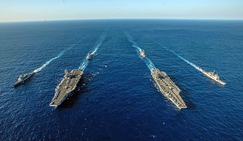 Американский флот пытается не дать КНР закрепиться в регионе.