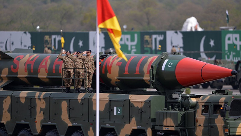 Пакистанская трехступенчатая твердотопливная ракетя «Шахин-3».