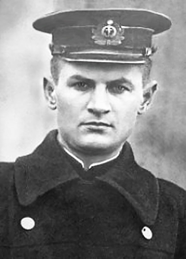 Старший лейтенант Константин Ольшанский.