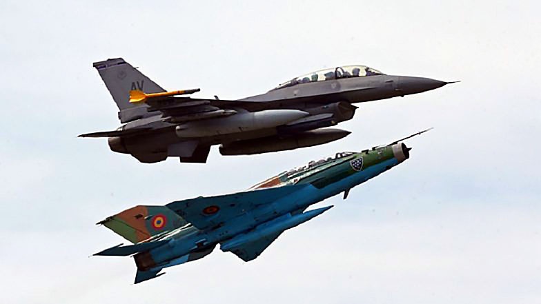 МиГ-21 и F-16.