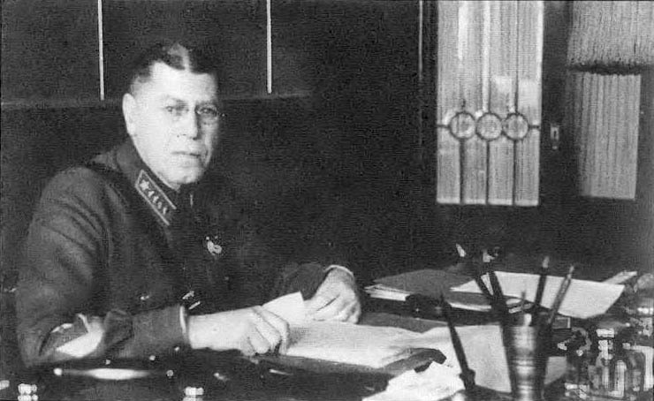 Борис Михайлович взялся за обобщение практики генеральных штабов различных стран.