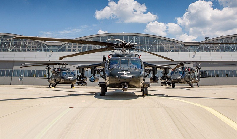 Польша закупила партию вертолетов S-70i Black Hawk в США.
