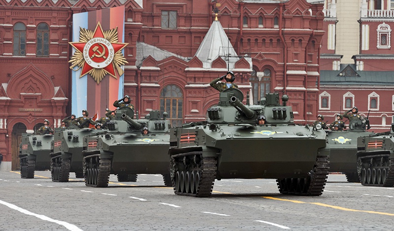 Россия уделяет большое внимание   военной защищённости.