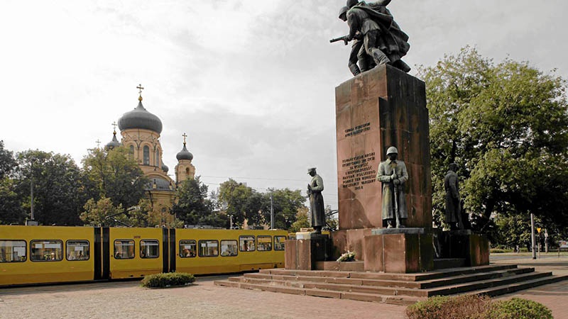 Памятник советско-польскому братству по оружию (Варшава).