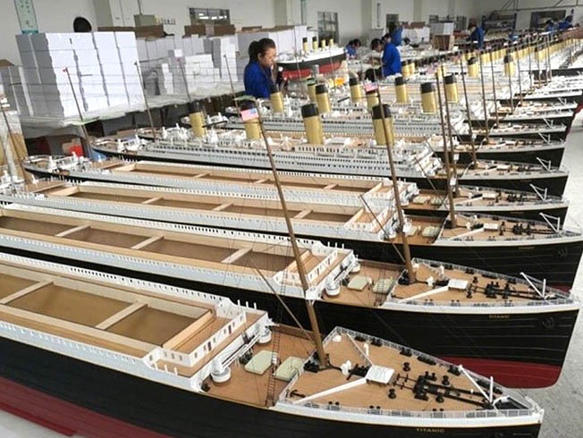 Предприятие «Graupner» по производству радиоуправляемых моделей кораблей в Китае.