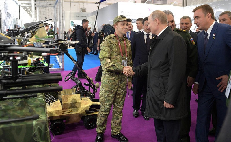 Форум «Армия-2019» посетил президент России Владимир Путин.