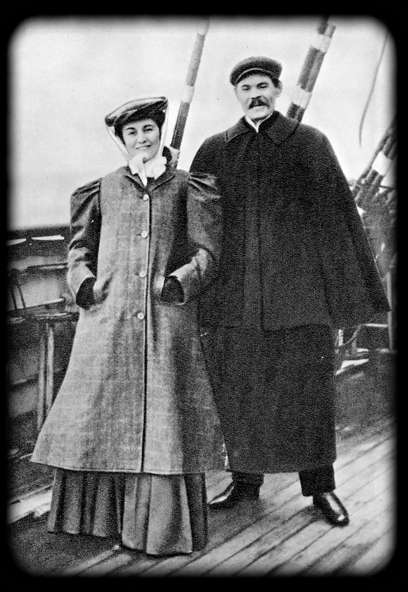 Максим Горький и Мария Андреева на пароходе в Америку.
