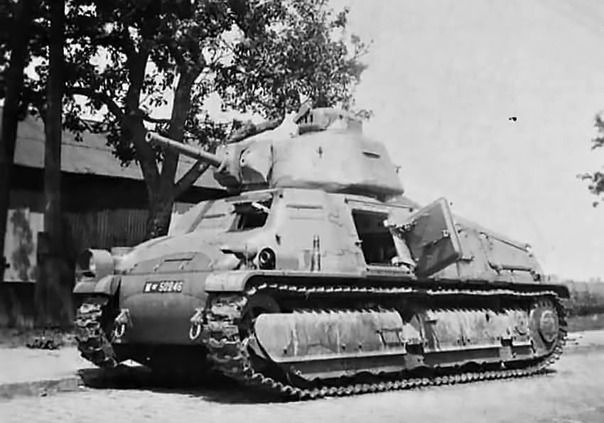 К июню 1940-го было выпущено всего 427 танков Somua S35.