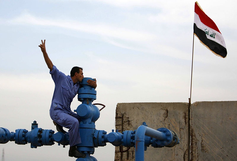 Ирак добывает сегодня, по разным источникам, от 4,4 до 4,8 миллионов баррелей нефти в сутки.